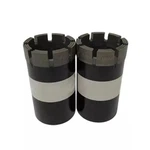 บทบาทของปลอกรองเท้าในการป้องกันความเสียหายของชั้นหินคืออะไร?